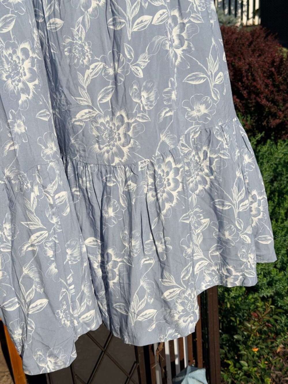 Hermoza x Loverly Grey Shea Maxi Dress Meadow Whisper Floral Size L NWT - Picture 9 of 10